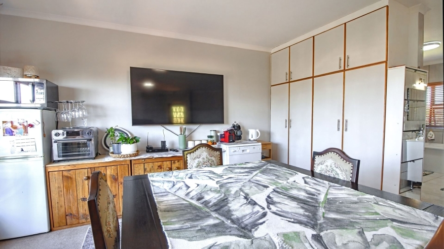 7 Bedroom Property for Sale in Vredenburg Western Cape